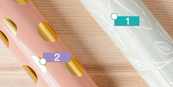 Comparación de acabados de cinta - Cinta Scotch® Magic™ con acabado mate y Cinta Scotch® Crystal Clear con acabado brillante
